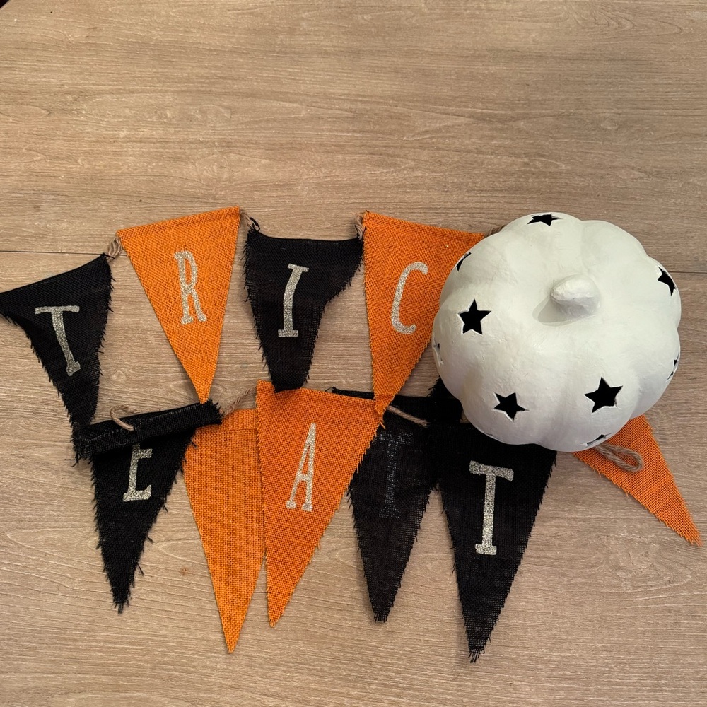Pottery Barn Kids Halloween set